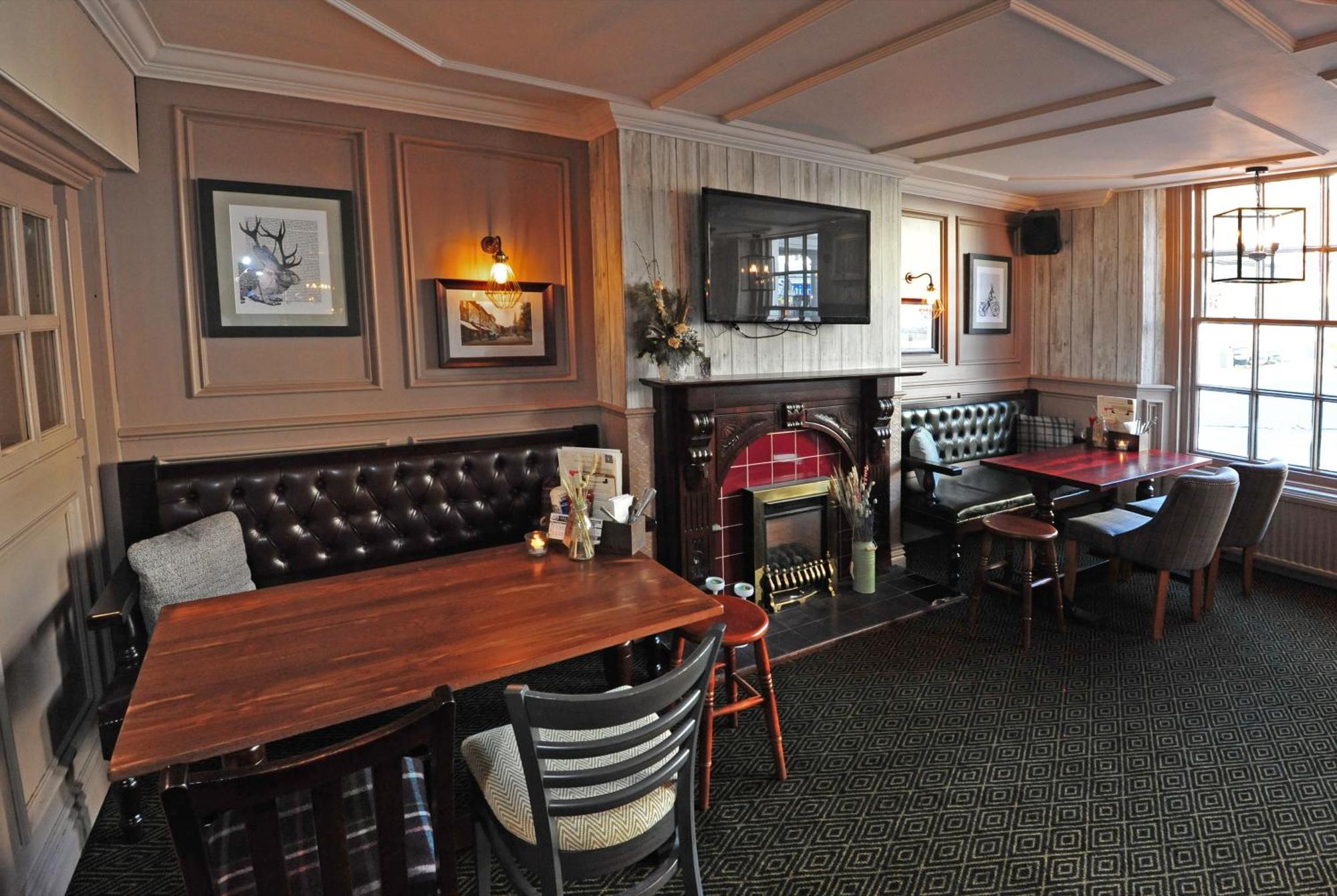 The White Hart Inn By Greene King Inns บักกิงแฮม ภายนอก รูปภาพ