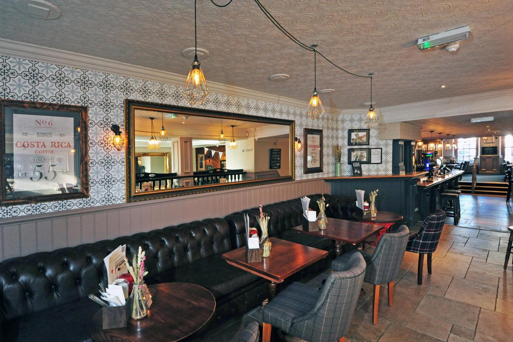 The White Hart Inn By Greene King Inns บักกิงแฮม ภายนอก รูปภาพ