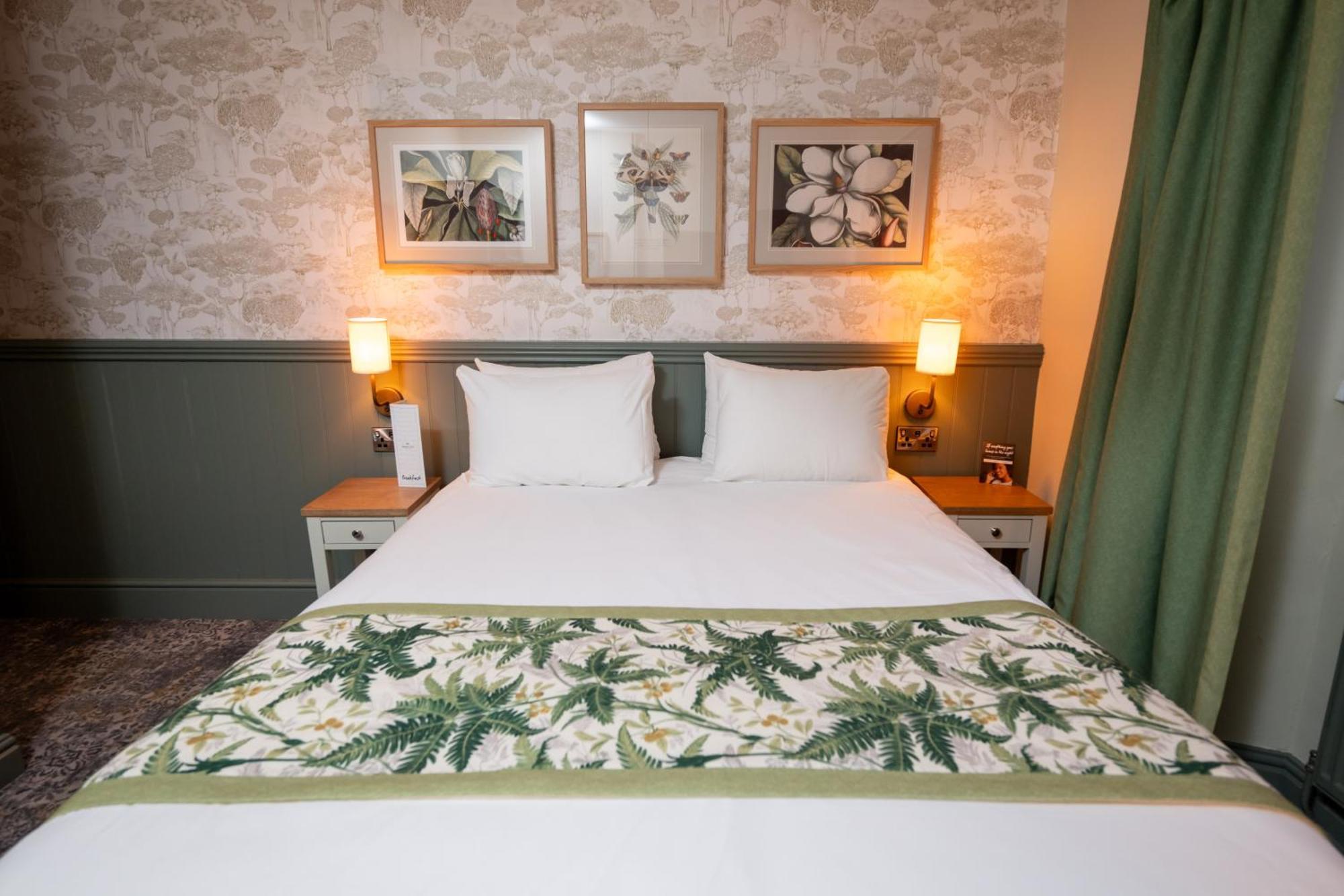 The White Hart Inn By Greene King Inns บักกิงแฮม ภายนอก รูปภาพ